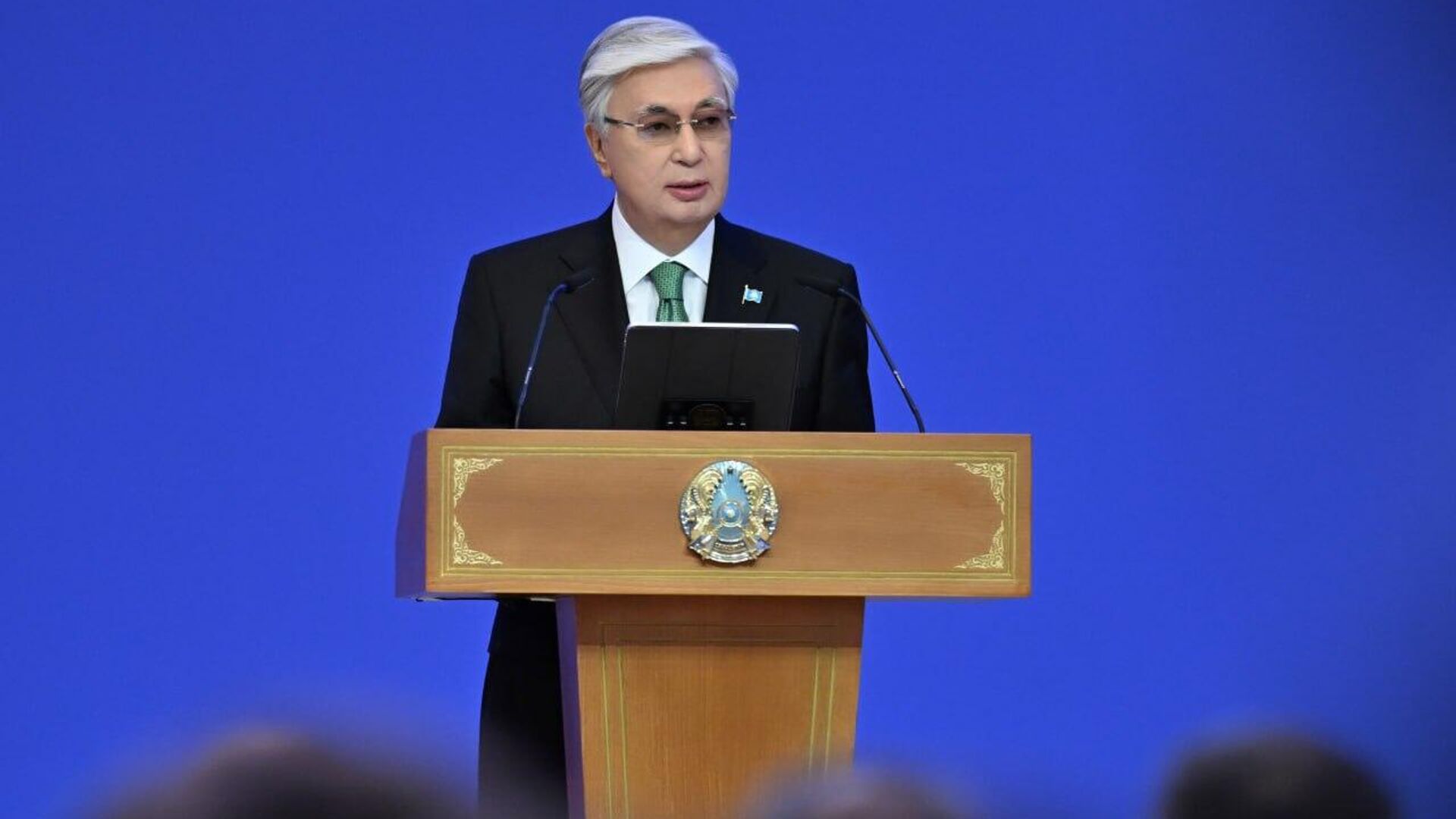 Токаев: цифровая грамотность и правовая культура должны воспитываться со школы