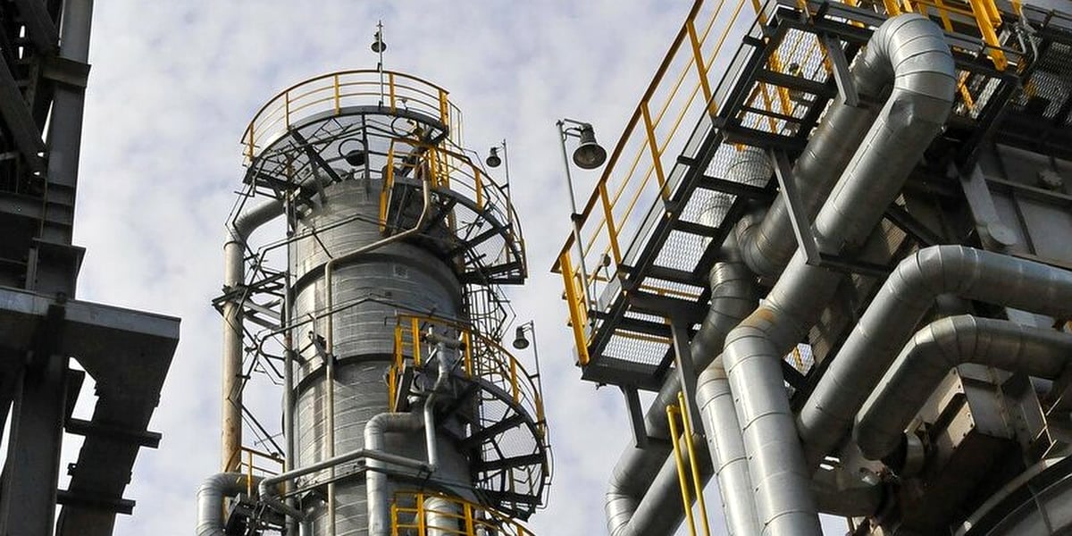 Казахстан и Россия обсуждают переработку нефти на казахстанских НПЗ