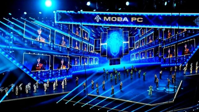 Франко Витали из Аргентины одержал победу в фиджитал-танцах на «Играх будущего» в Астане