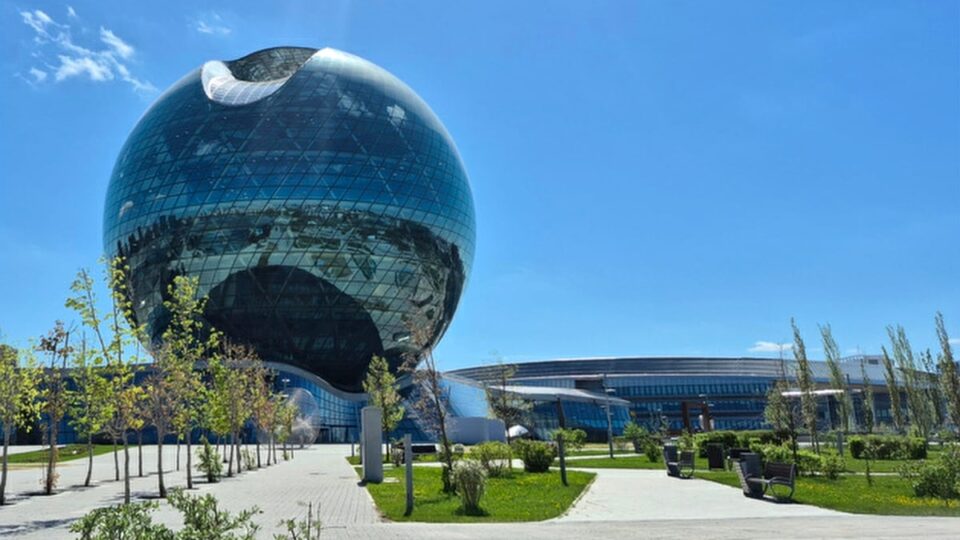 Платные электронные разрешения на въезд в Казахстан для иностранцев