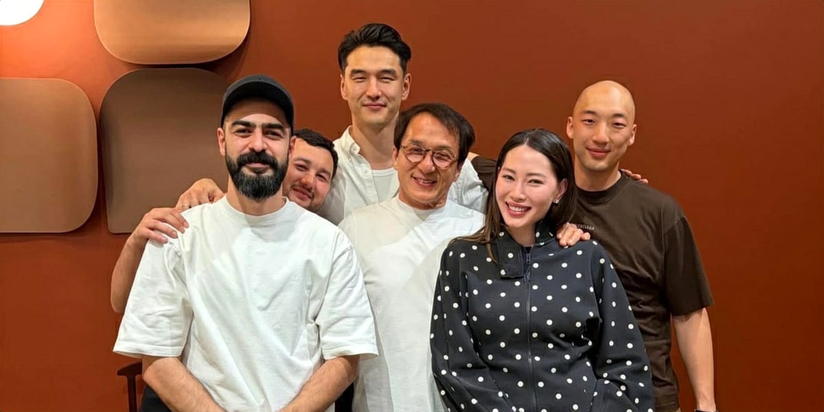 Джеки Чан и Miyagi на съёмках фильма в Казахстане
