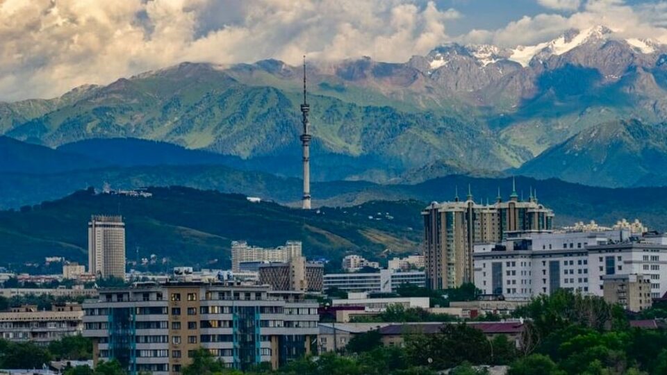 Алматы и Алматинская область остались без света и воды из-за сбоя в энергосистеме