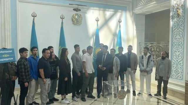 Выборы в парламент Казахстана: активность избирателей в Москве