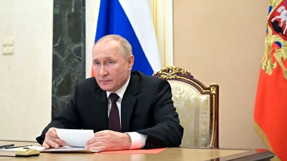 Путин поздравил Токаева с победой партии «Адилет» на выборах в курултай