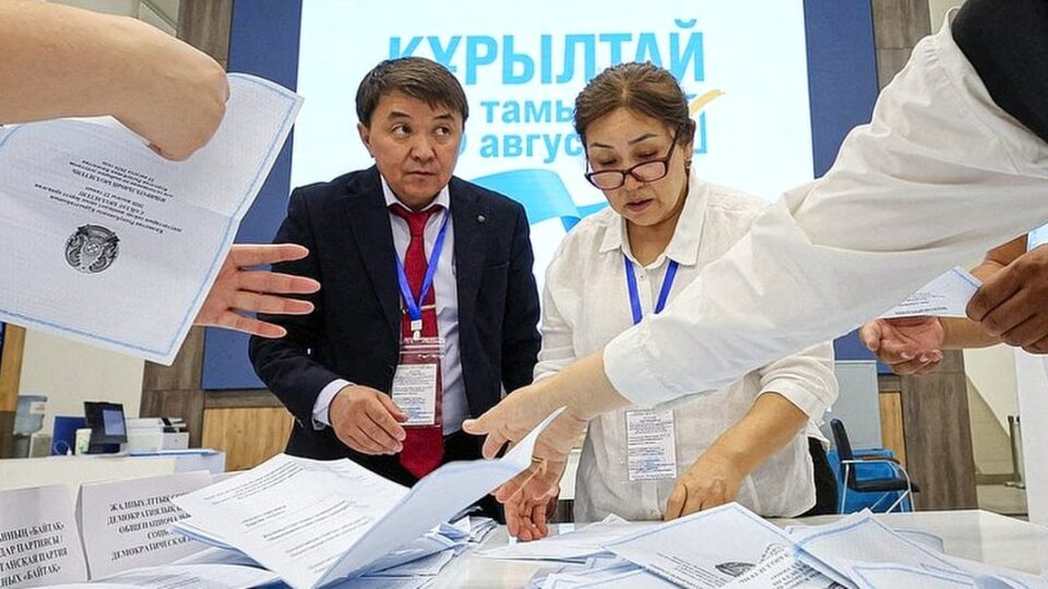 Молодёжь активно участвует в выборах в Курултай Казахстана