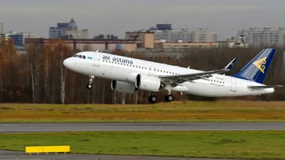 FlyArystan ұшағында Алматыда өрт шықты: Air Astana қызметкері зардап шекті