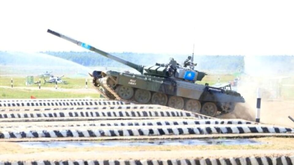 Боевые стрельбы танкового батальона в Сарыозекском гарнизоне продемонстрировали высокий уровень подготовки