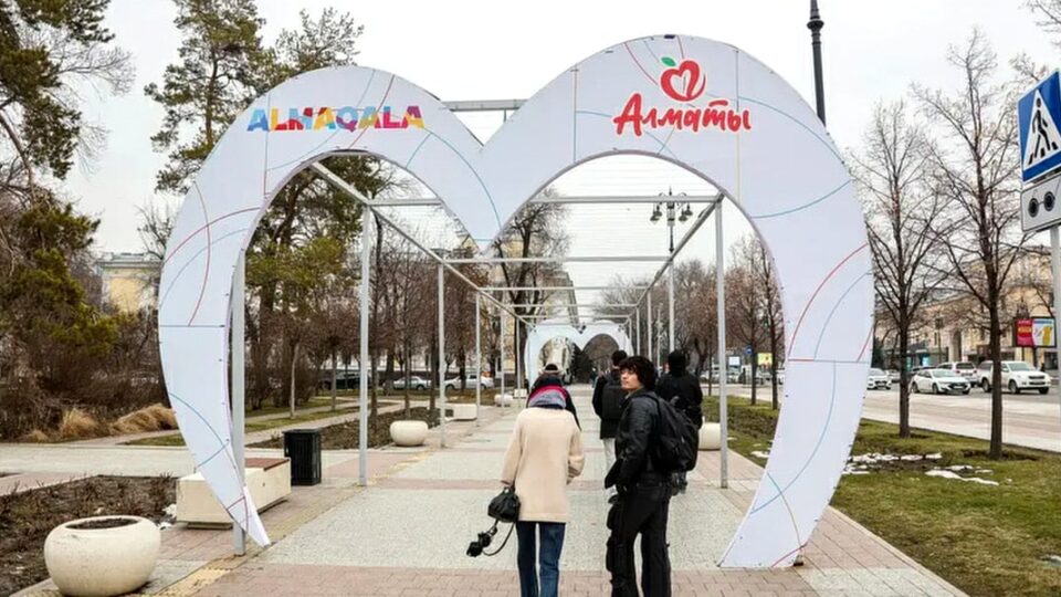 Новые правила въезда осложнят деловой туризм в Казахстане