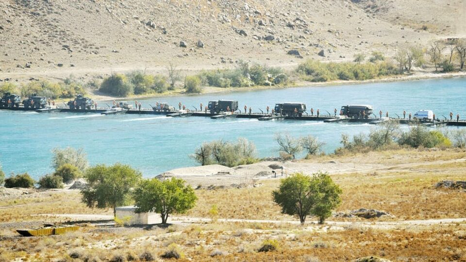 Недостатки обеспечения военных на учениях в Каспии вызвали тревогу
