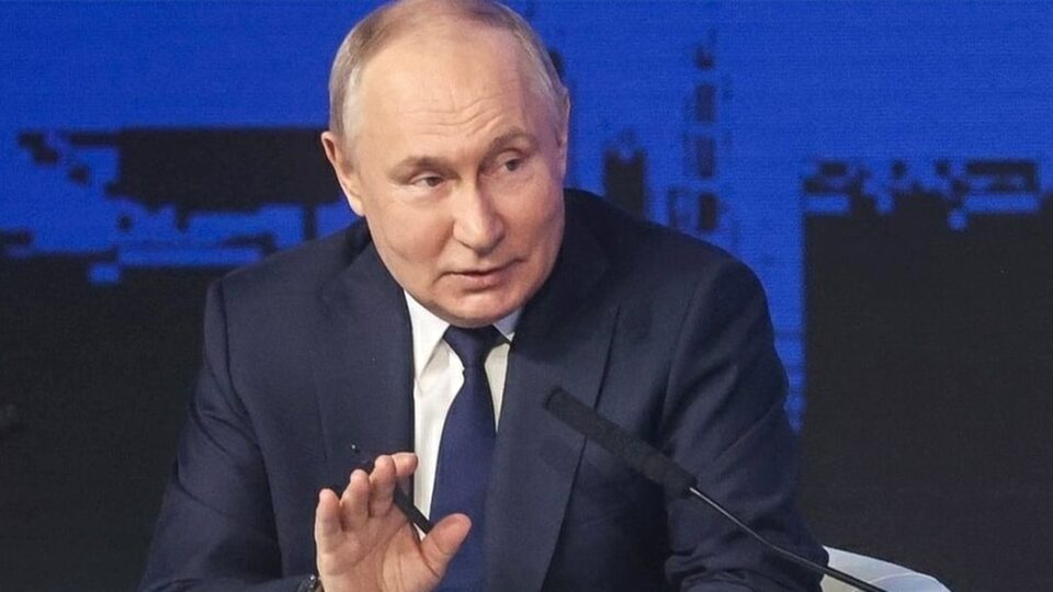 Путин бензин жеткізуді Ресейге Үндістан мен Қазақстаннан талқылады