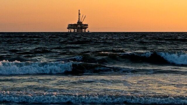 Казахстан планирует достичь самообеспечения нефтепродуктами к 2030 году