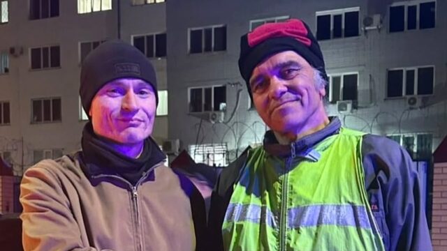 Казахстанские полицейские помогли велопутешественнику из Санкт-Петербурга