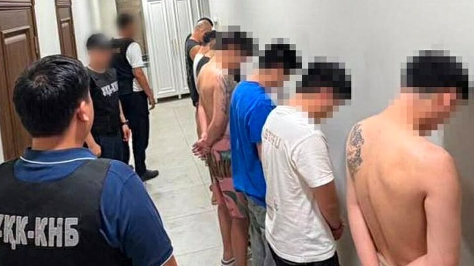 Задержание китайских мошенников в Казахстане: 13 человек выдворены