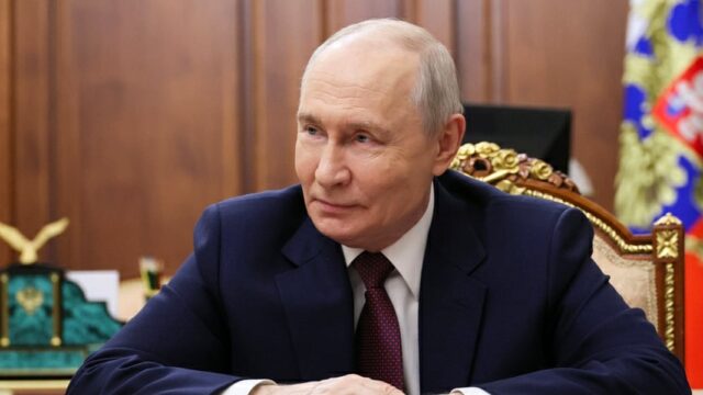 Путин Токаевты Республика күнімен құттықтап, Ресей мен Қазақстан арасындағы қатынастардың дамуын атап өтті