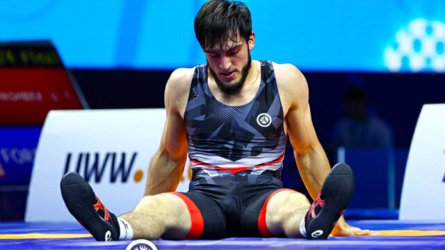 Ибрагим Кадиев Кайл Дэйкке жартылай финалда жеңілді
