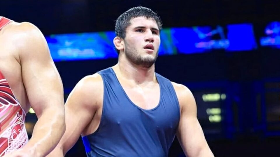 Абдулла Курбанов вышел в финал чемпионата мира по вольной борьбе