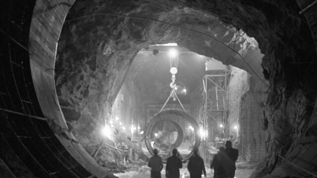От автономии до больших ГЭС: что связывает советскую историю Таджикистана и Казахстана